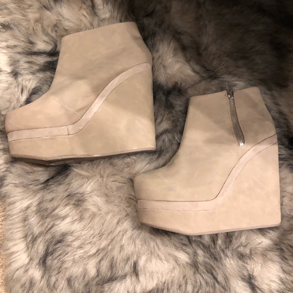Cute ankle boots!